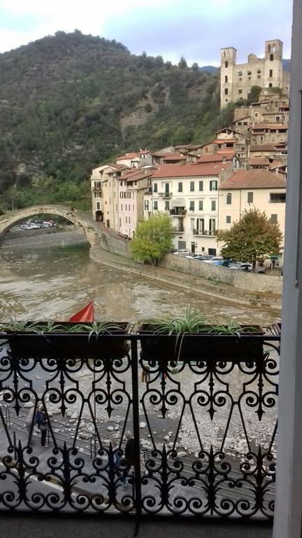 Al Ponte Vecchio Leilighet Dolceacqua Eksteriør bilde