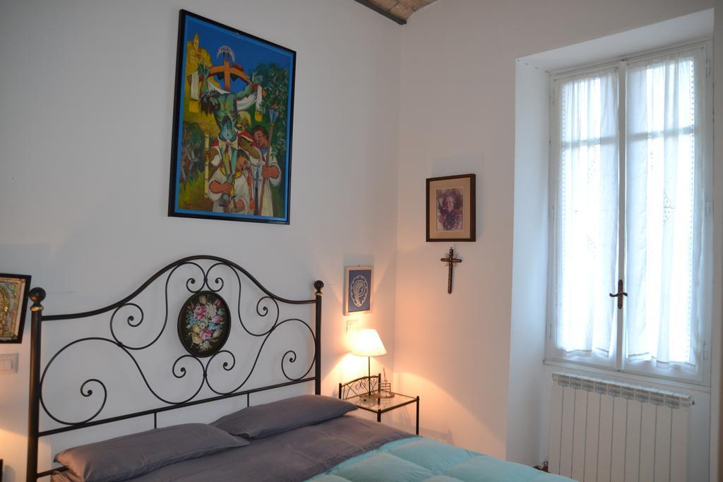 Al Ponte Vecchio Leilighet Dolceacqua Eksteriør bilde
