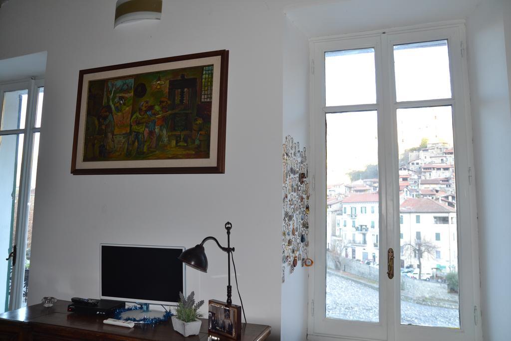 Al Ponte Vecchio Leilighet Dolceacqua Eksteriør bilde