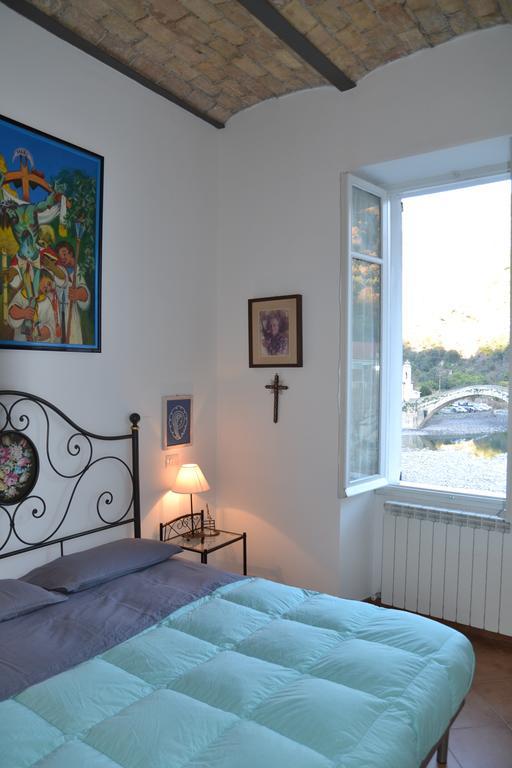 Al Ponte Vecchio Leilighet Dolceacqua Eksteriør bilde